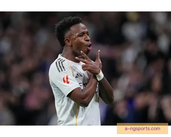巴尔韦德当选皇马队长维尼修斯紧随其后